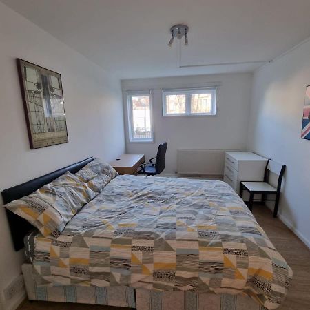 2 Bedroom Apartment In Kentish Town ลอนดอน ภายนอก รูปภาพ