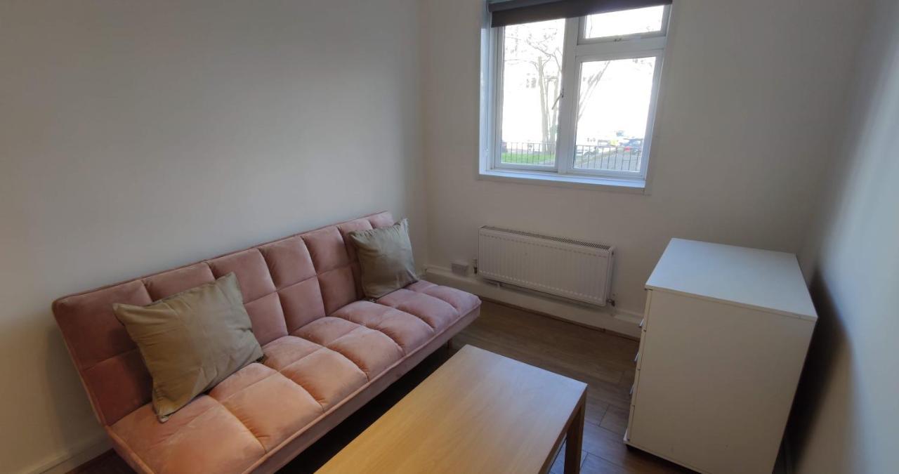 2 Bedroom Apartment In Kentish Town ลอนดอน ภายนอก รูปภาพ